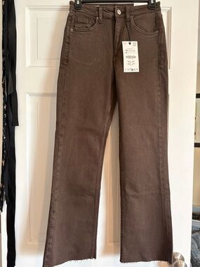 High-Rise Crop Flare brown jeans - Zara nwt - size 2